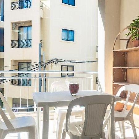 Modern Apt. Close To The Square St. Paul's Bay Exteriör bild