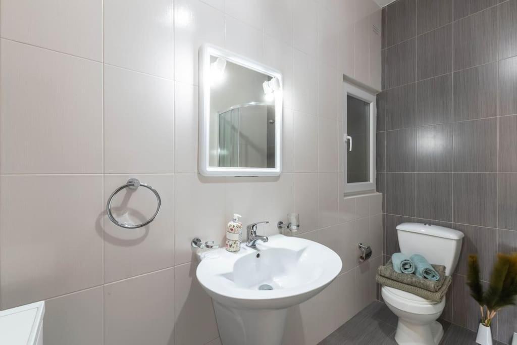 Modern Apt. Close To The Square St. Paul's Bay Exteriör bild